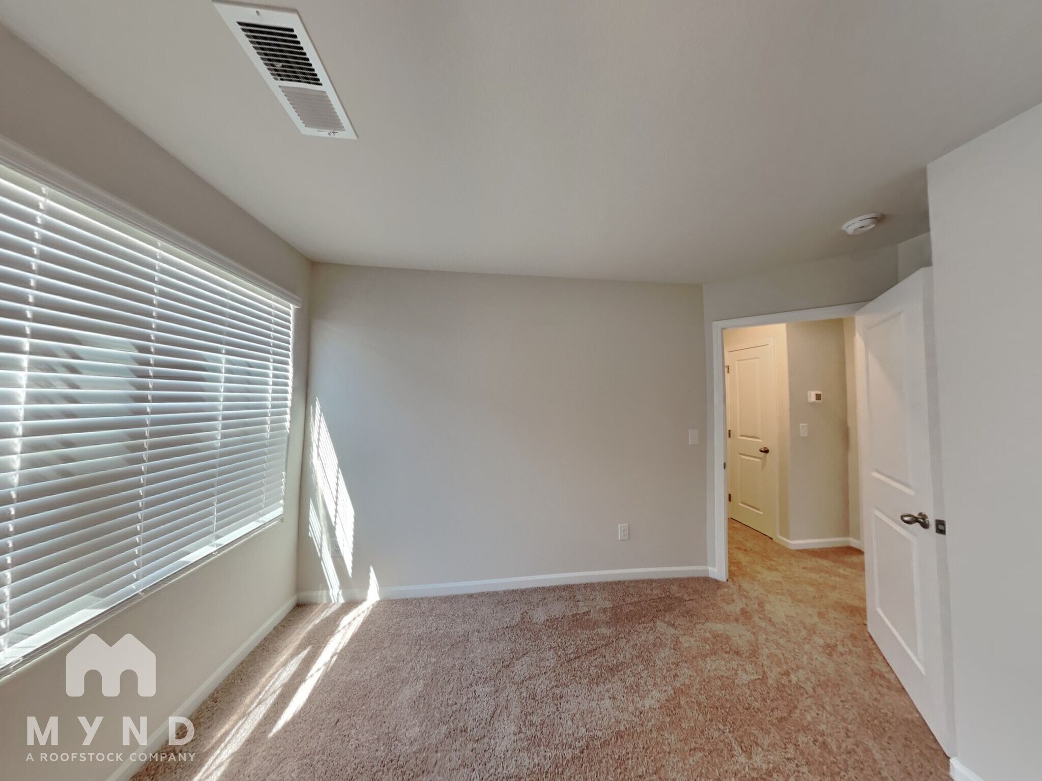 Building Photo - 112 Warwick Dr