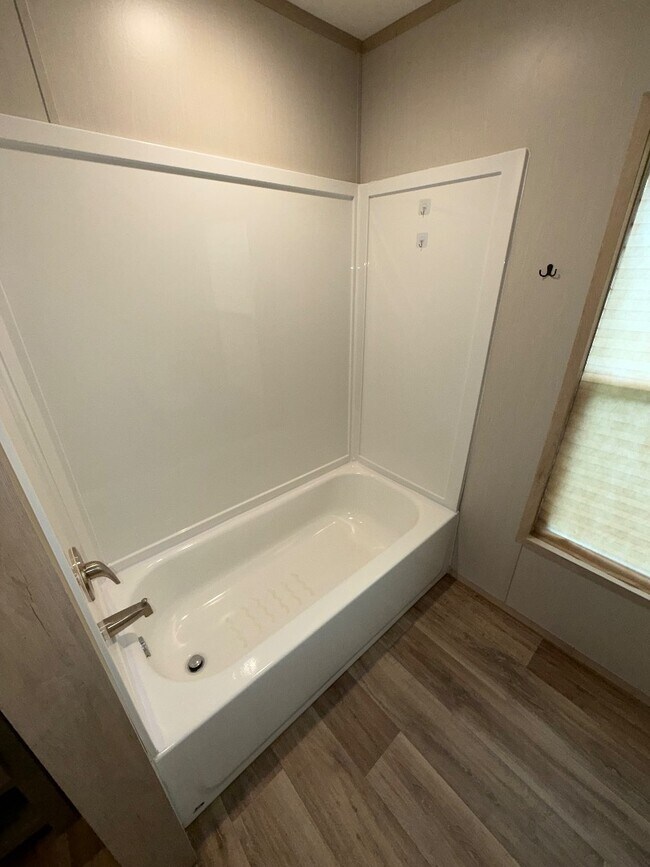 Building Photo - 1101 Old Dixie Hwy N