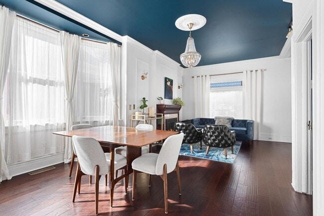 Building Photo - Sunny Two-Story Wash Park Bungalow