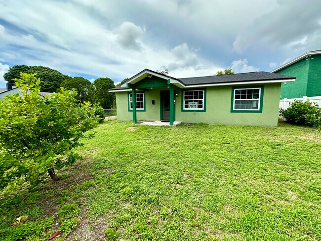 Building Photo - 4709 15th Ave S