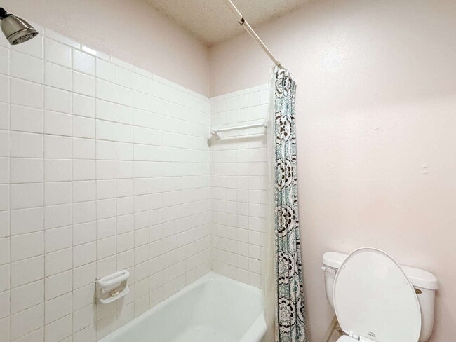 Building Photo - Charming 3-Bedroom Haven with Cozy Fireplace with Study in North Richland Hills!