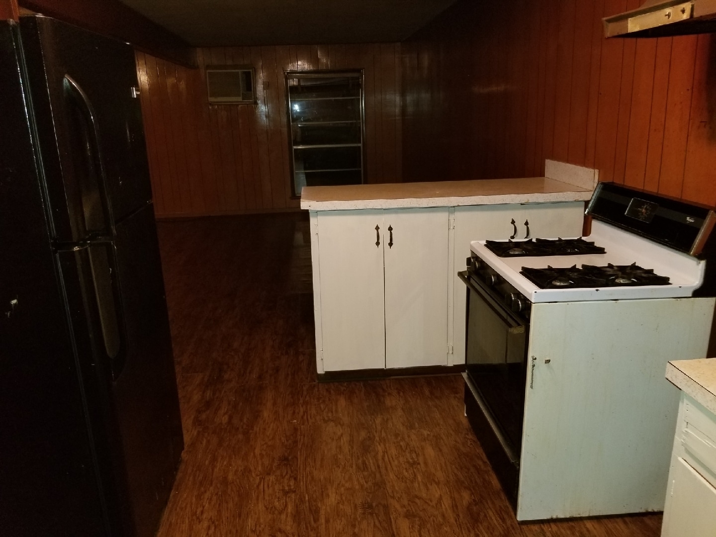 Building Photo - 809 W 4th St