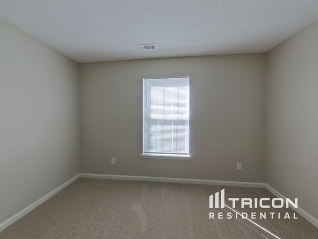 Building Photo - 1730 Colin Creek Ln
