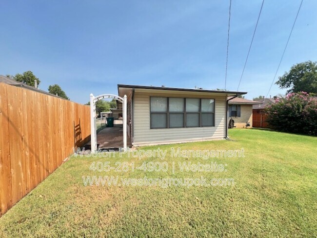 Building Photo - 3912 NW 56th St