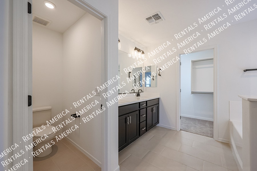 Building Photo - 3768 N 99th Dr