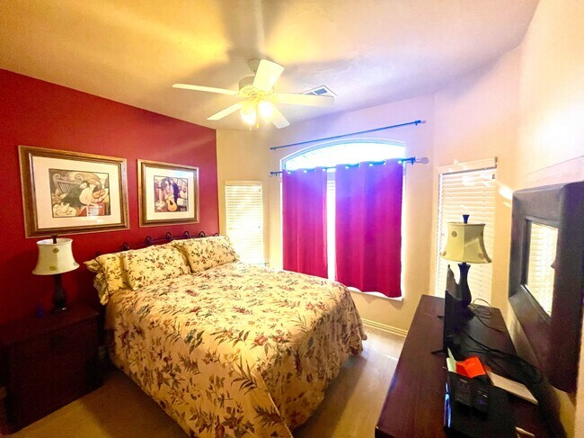 Guest bedroom - 4369 S Aspen Glow Dr