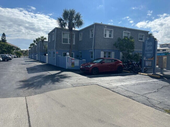 Primary Photo - Riverside Community Essex House