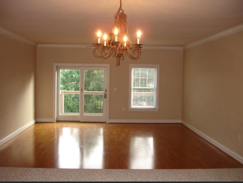 Building Photo - 810 W Princess Anne Rd