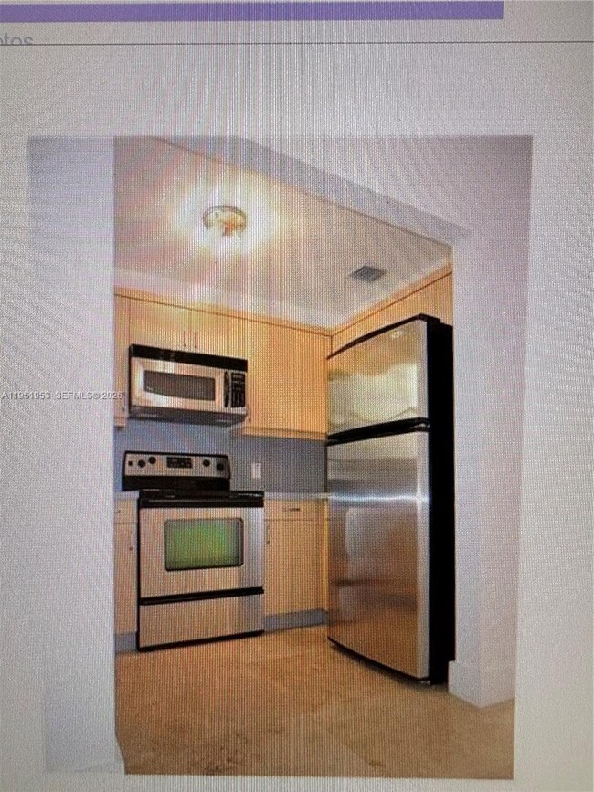 Building Photo - 544 NE 62nd St