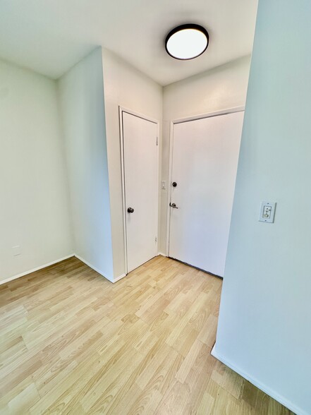 Building Photo - 1601 S Shenandoah St