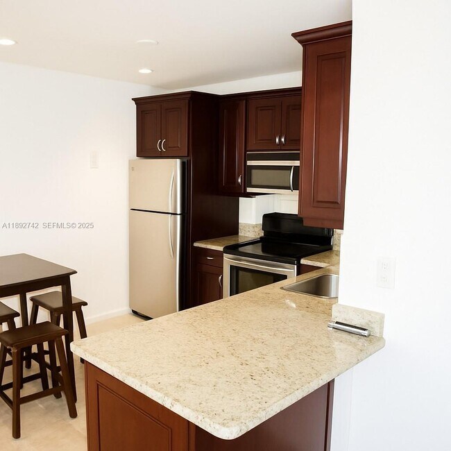 Building Photo - 3564 Magellan Cir