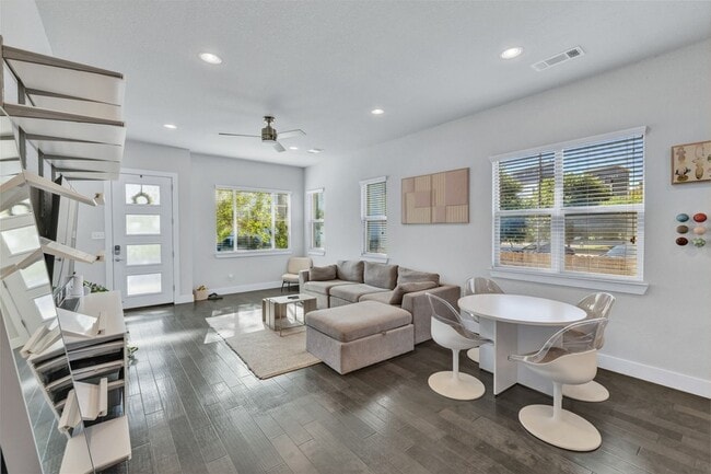 Building Photo - 228 Wimberly St