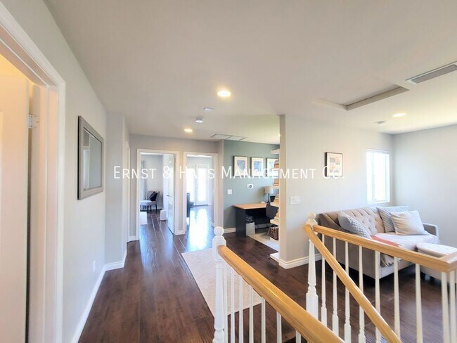 Building Photo - 15616 Firmona Ave