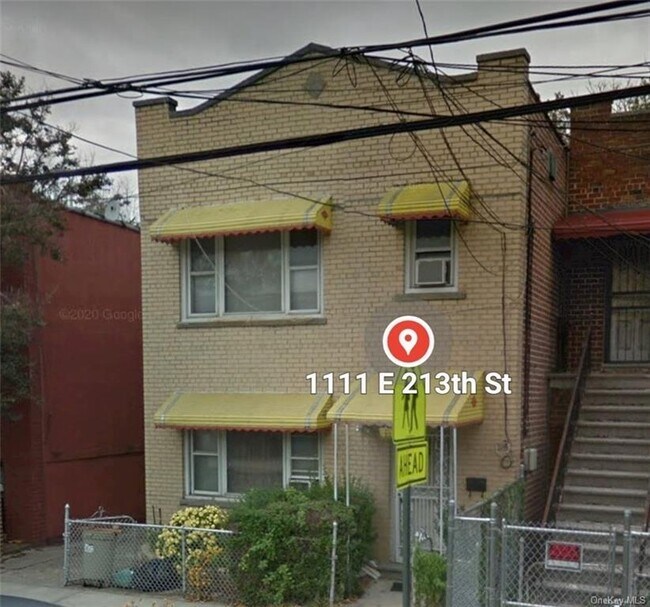 Primary Photo - 1111 E 213th St