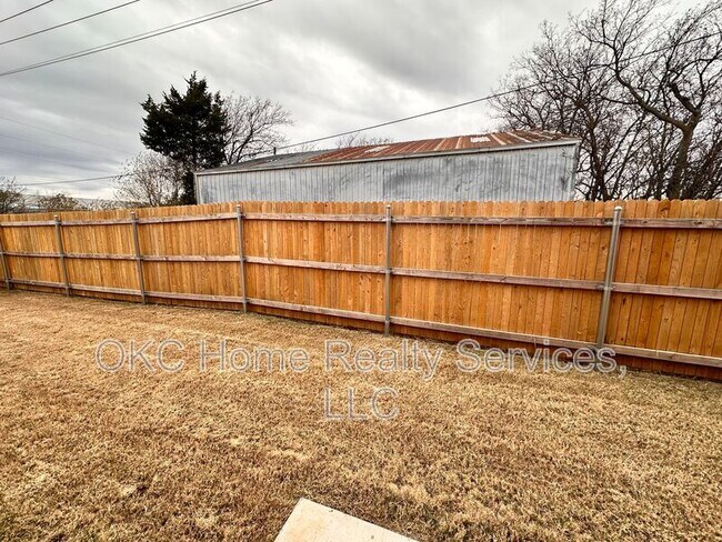 Building Photo - 2318 Wolford Ct