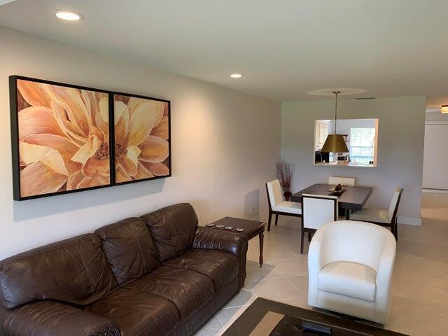 Building Photo - 5656 Via Delray Blvd