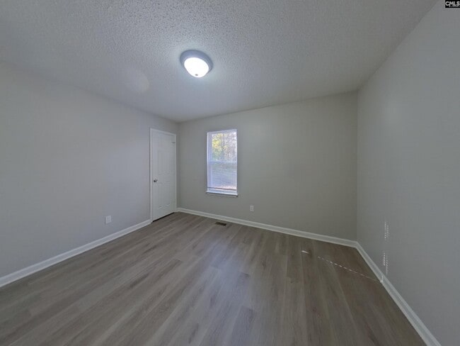 Building Photo - 305 Trowbridge Rd