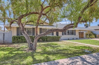 Building Photo - 3213 N 63rd Pl