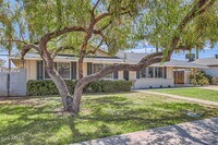 Building Photo - 3213 N 63rd Pl