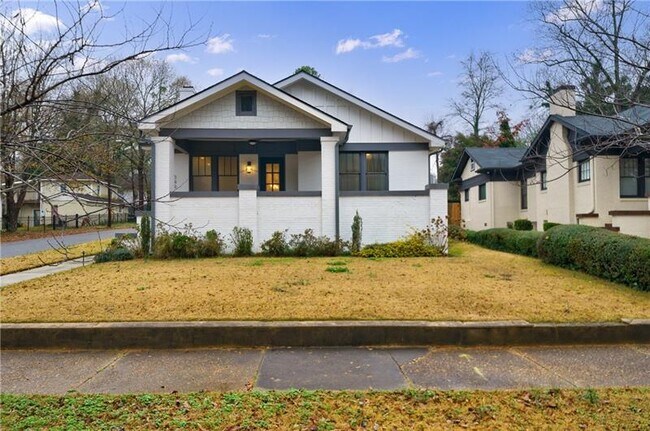 Building Photo - 349 Altoona Pl SW