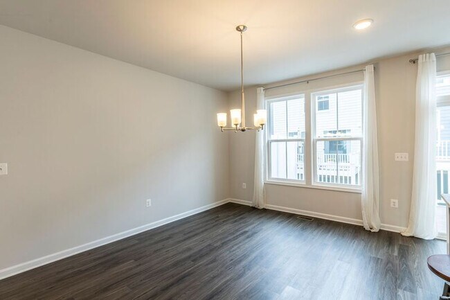 Building Photo - 3227 Bergen St
