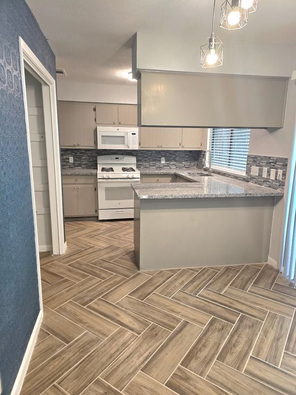 Building Photo - 1417 Hyridge Cir