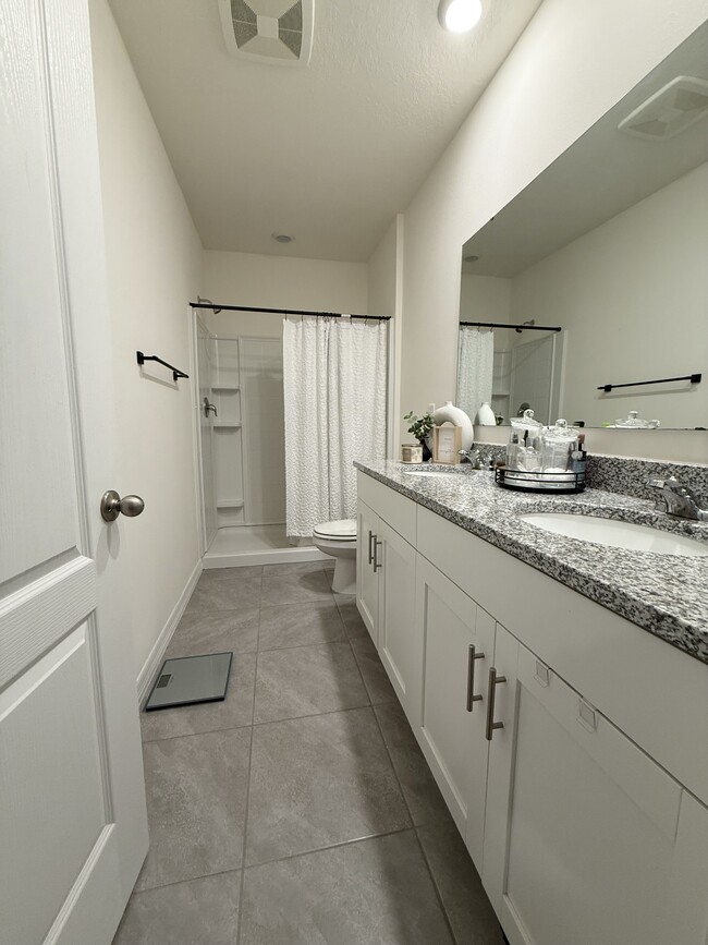 Building Photo - 111 Maya Wy