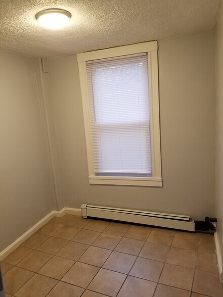 Building Photo - 17 Norwell St