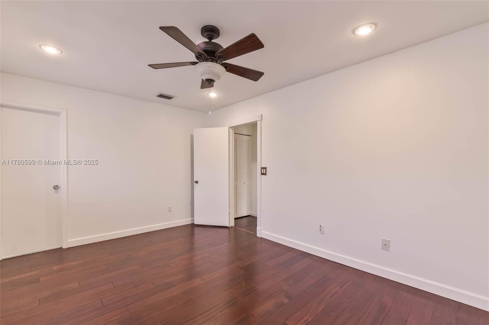 Building Photo - 4576 SW 139th Ct