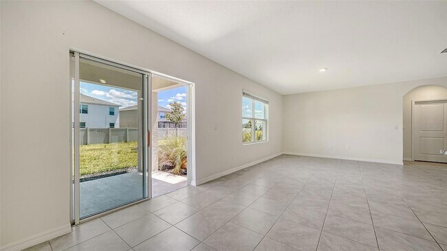 Building Photo - 12728 Lateral Root Dr