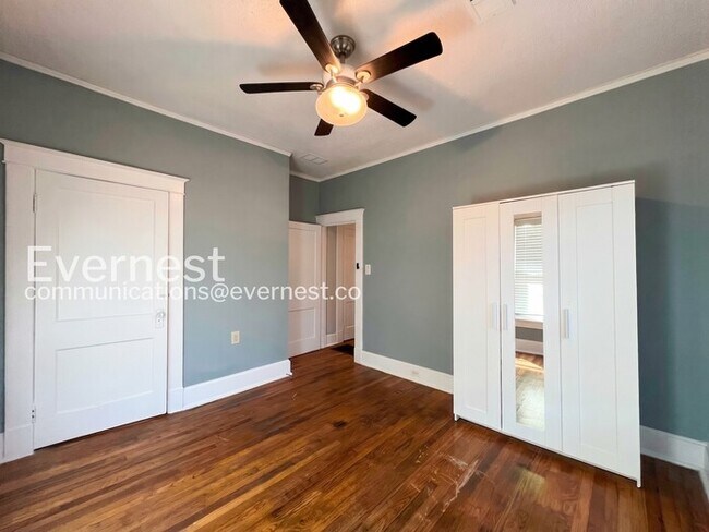 Building Photo - 1489 Faxon Ave