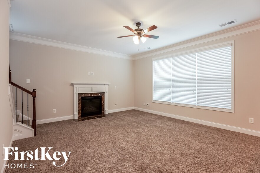 Building Photo - 5631 Mcdowell Run Dr