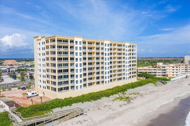 Building Photo - 1025 Jimmy Buffett Mem Hwy