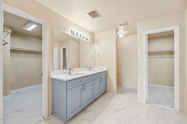 Building Photo - 19526 Cliffsage Ct