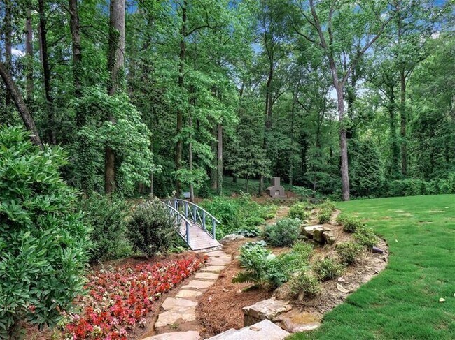 Building Photo - 3625 Tuxedo Rd NW
