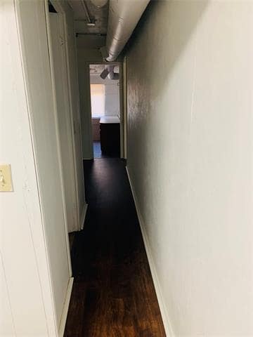 Building Photo - 1010 E Reno Rd