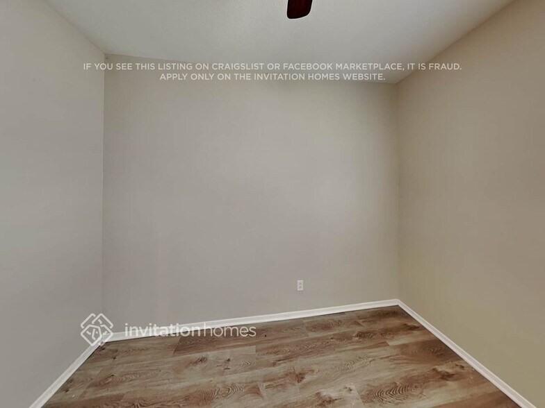 Building Photo - 19167 W Monroe St