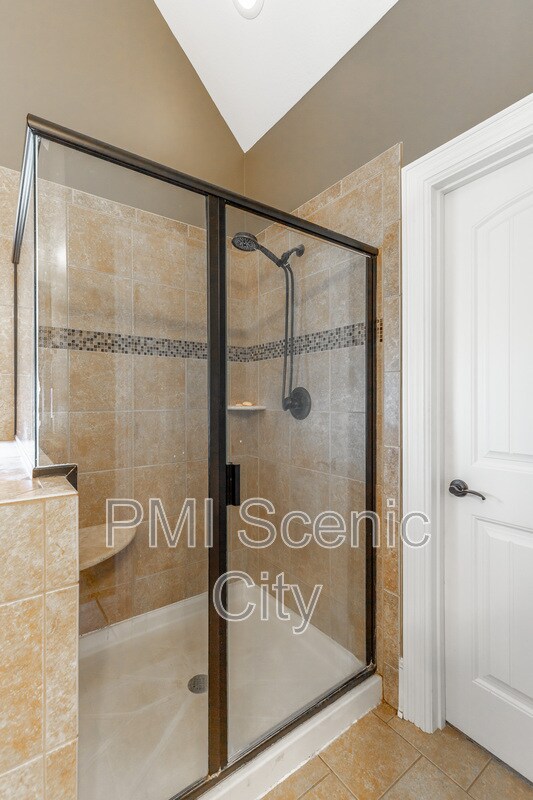 Building Photo - 8802 Mckenzie Farm Dr