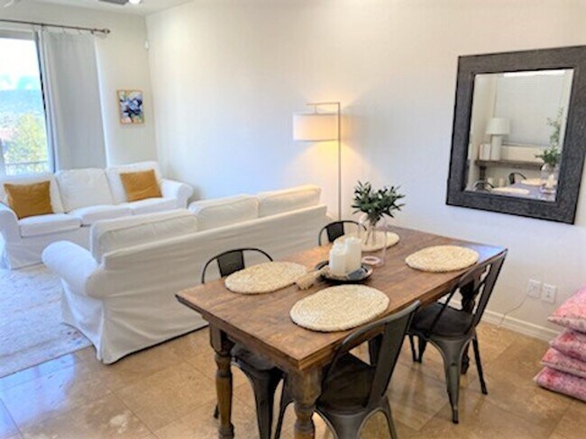 Building Photo - 3385 Calle Del Sol
