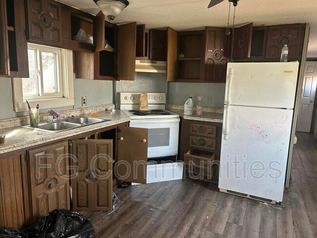 Building Photo - 20 Altamont Ridge Dr