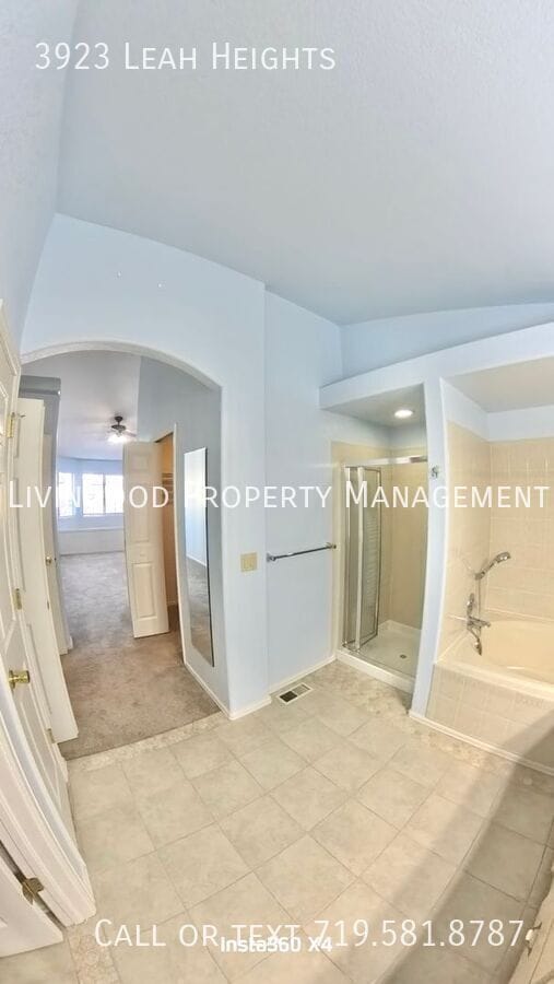 Building Photo - 3923 Leah Heights