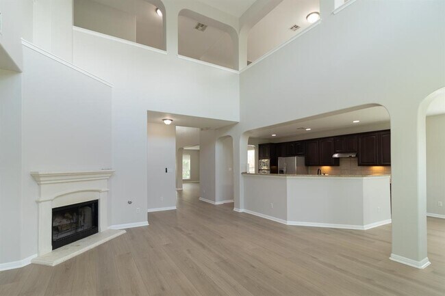 Building Photo - 2102 Monticello Ct