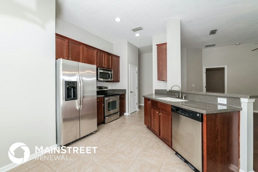 Building Photo - 45059 Amhurst Oaks Dr