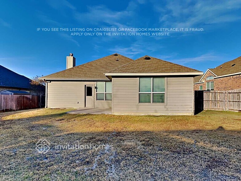 Building Photo - 1541 Salado Tr