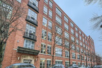 Building Photo - 1735 N Paulina St