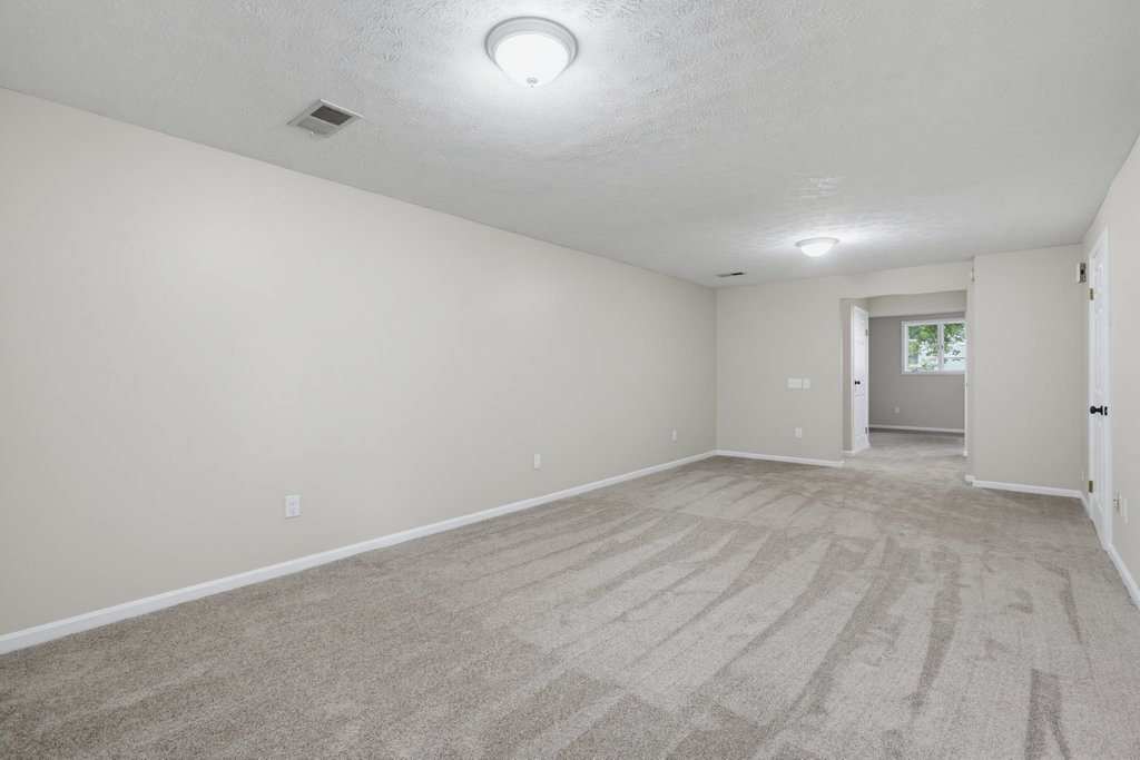 Building Photo - 5460 Echodell Ave NW