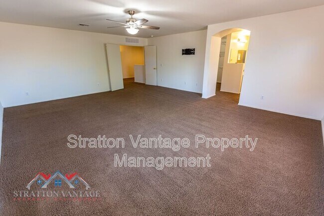 Building Photo - 2234 W Pima Ave