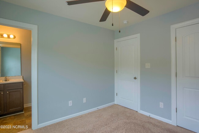 Building Photo - 142 Beacon Woods Dr