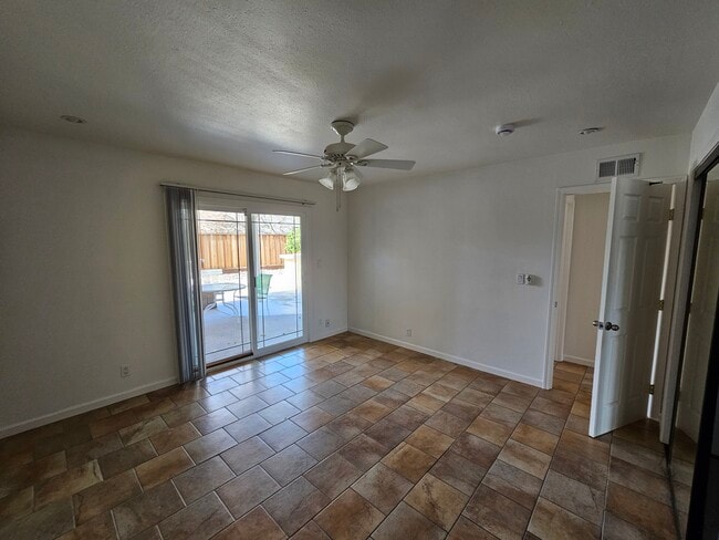 Building Photo - 119 Houlton Ct