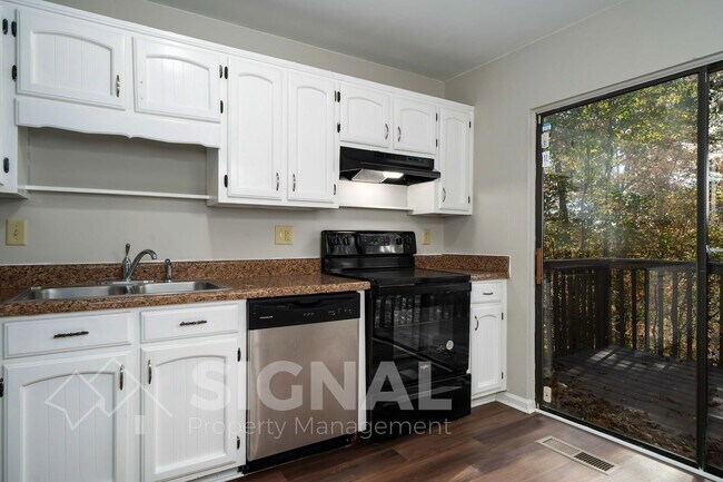 Building Photo - 93 Moonglow Dr